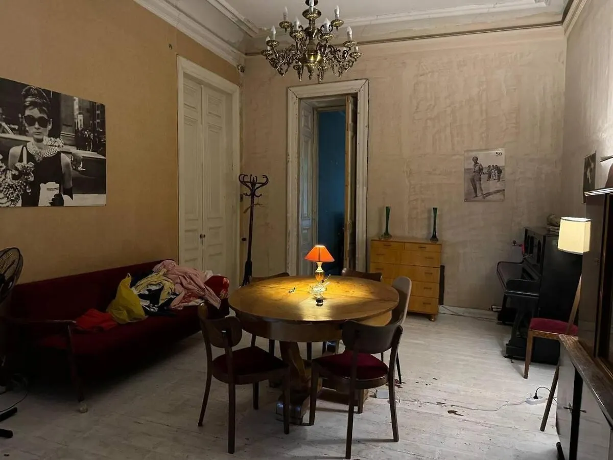 Old Soul, High Ceiling Flat Lägenhet Tbilisi